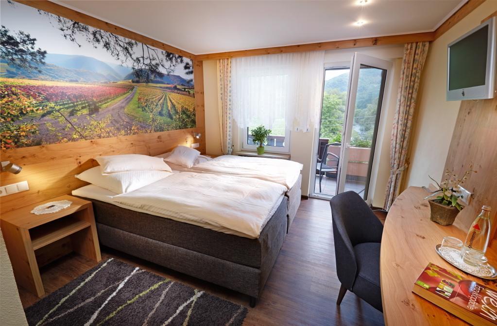 Hotel Pension Jaegerstuebchen Mayschoss Quarto foto